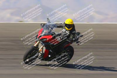 media/Nov-06-2023-Moto Forza (Mon) [[ce023d0744]]/4-Beginner Group/Session 2 (Bowl Tight Speed)/